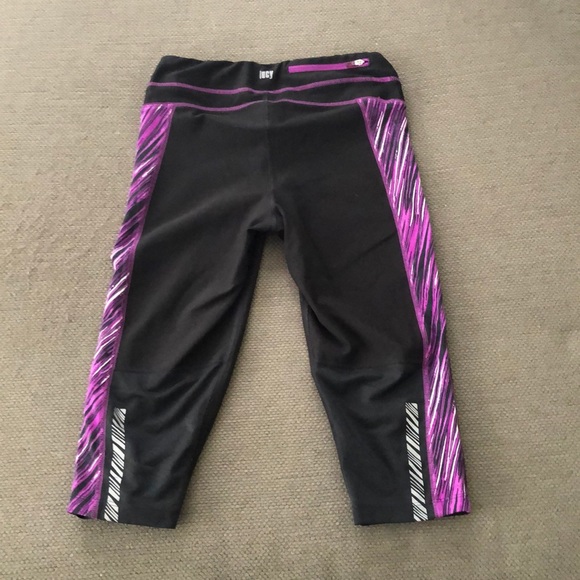 Lucy Workout Set - Picture 3 of 8